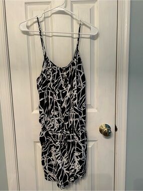 Geric New York Black and White Abstract Print Romper Size XL